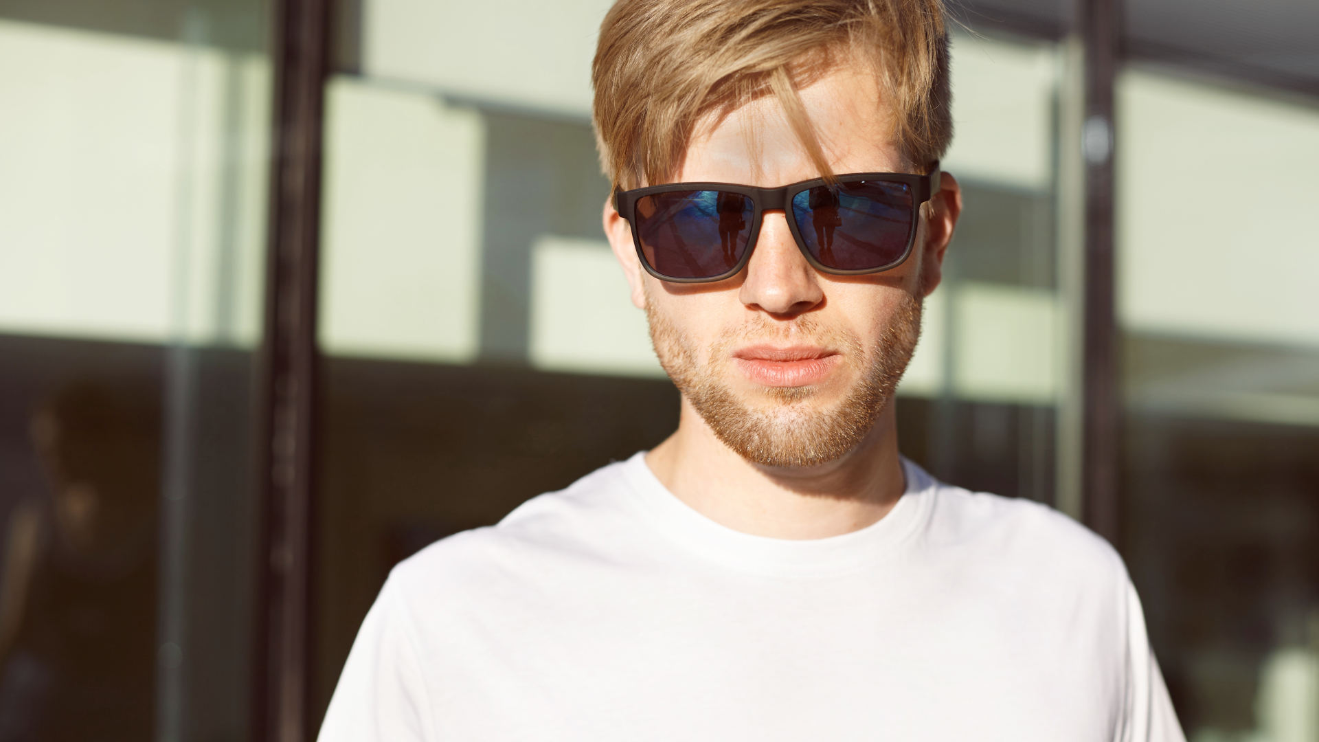 Selection Criteria for Wear-resistant Lenses of Prescription Glasses