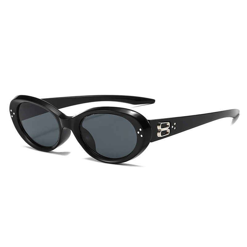 VELSUN-108 vintage oval sunglasses in a thick gloss black PC frame with dark grey lenses alongside a technical sizing dimension blueprint graphic
