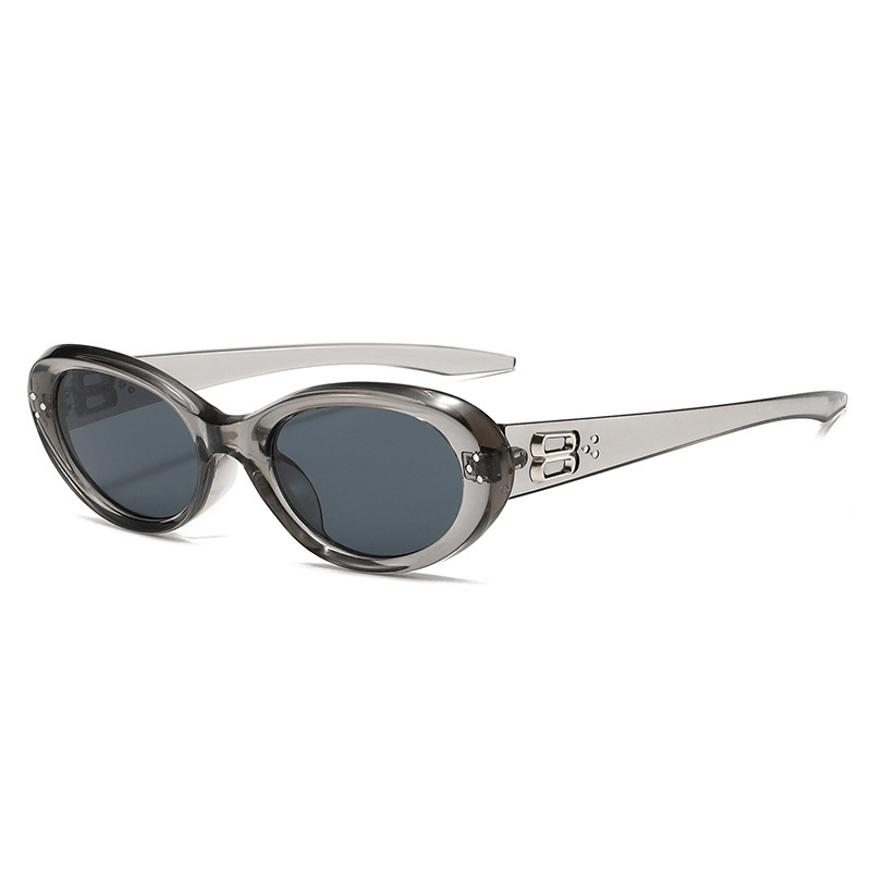 VELSUN-108 retro thick frame oval sunglasses in a polished black PC frame paired with warm amber brown tinted lenses